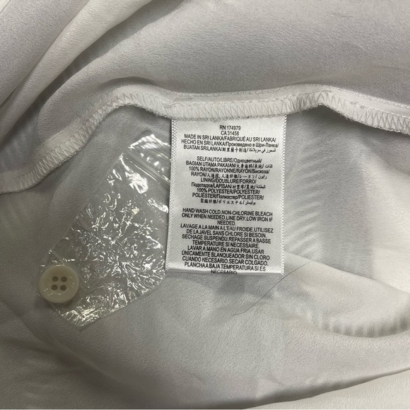 BCBGeneration Shirt Dress Size Medium White Grey Striped Flutter Sleeves Flowy - Picture 10 of 11